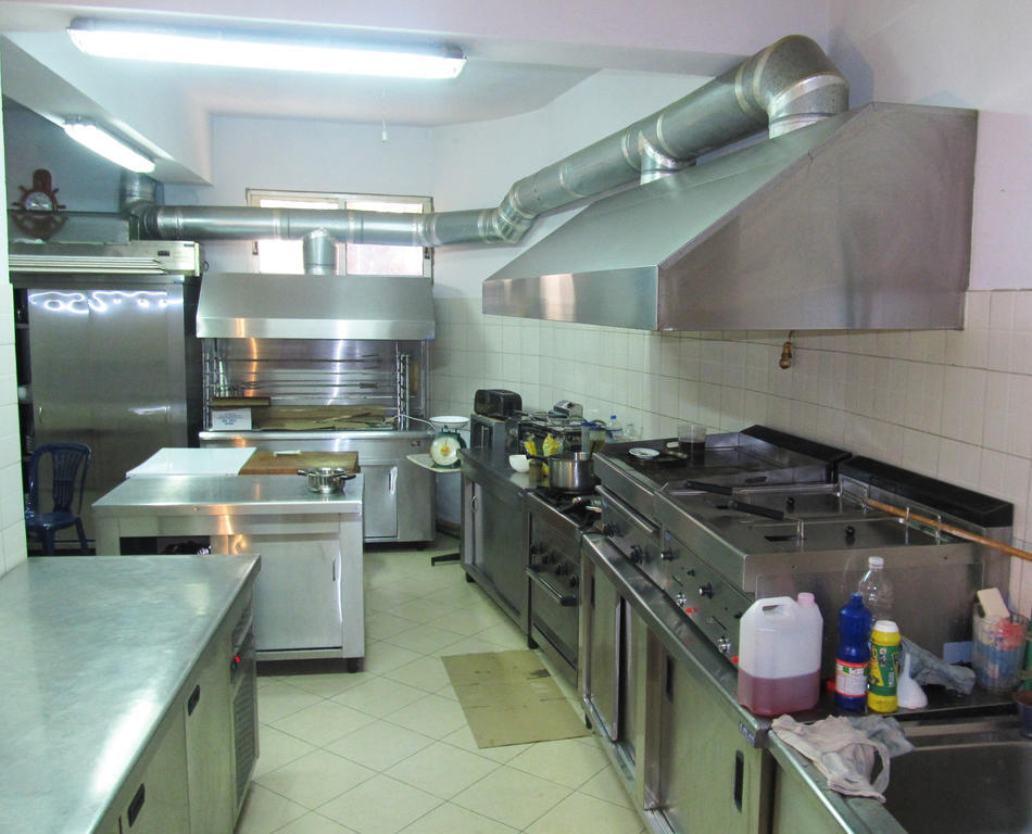 Hotel Aulona ساراندا المظهر الخارجي الصورة