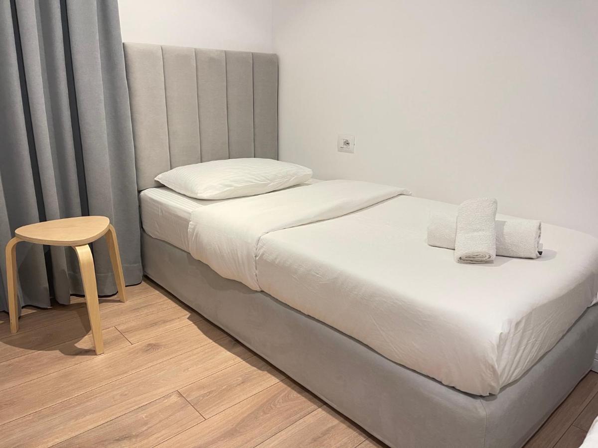 Hotel Aulona ساراندا المظهر الخارجي الصورة