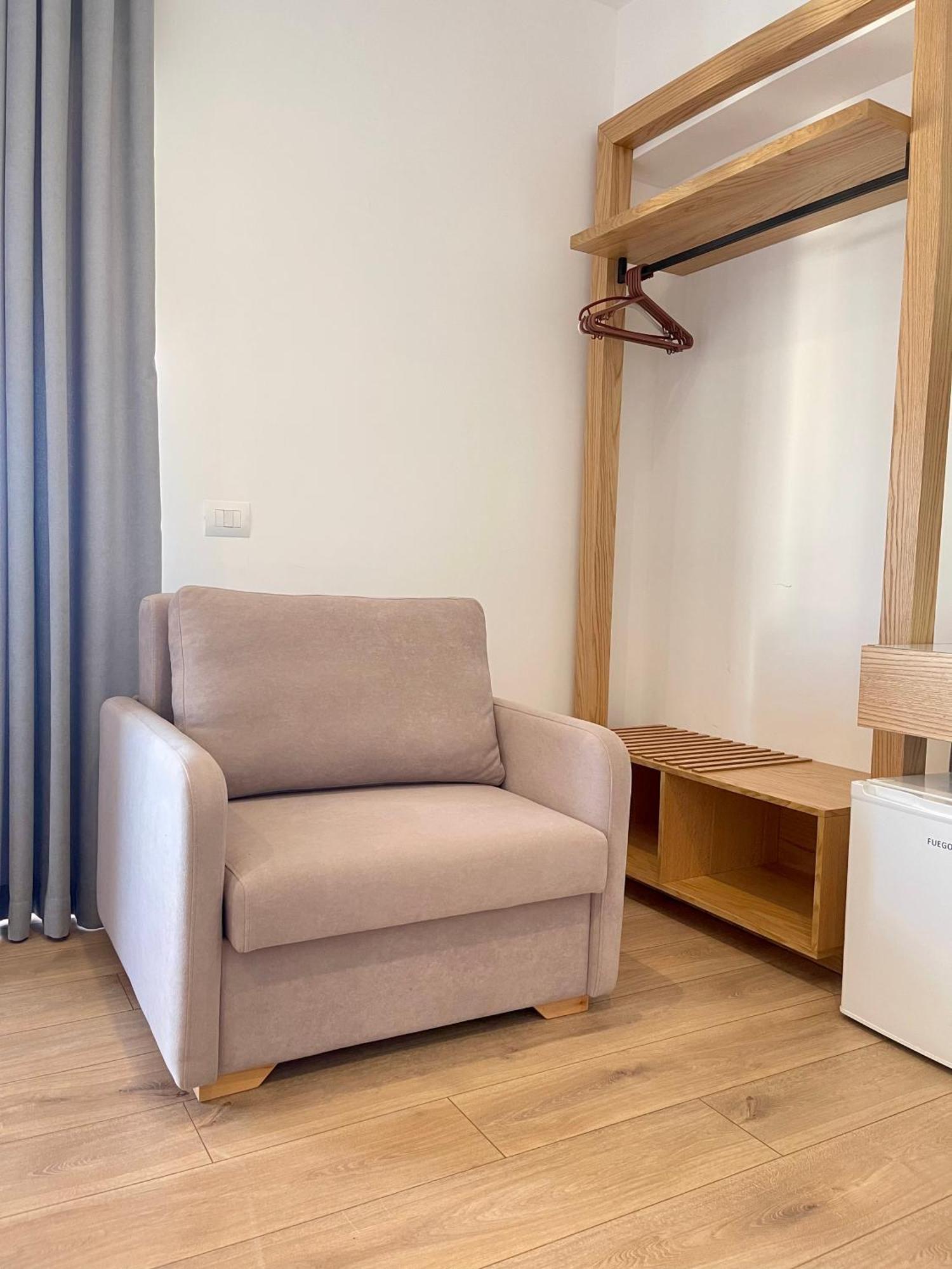 Hotel Aulona ساراندا المظهر الخارجي الصورة
