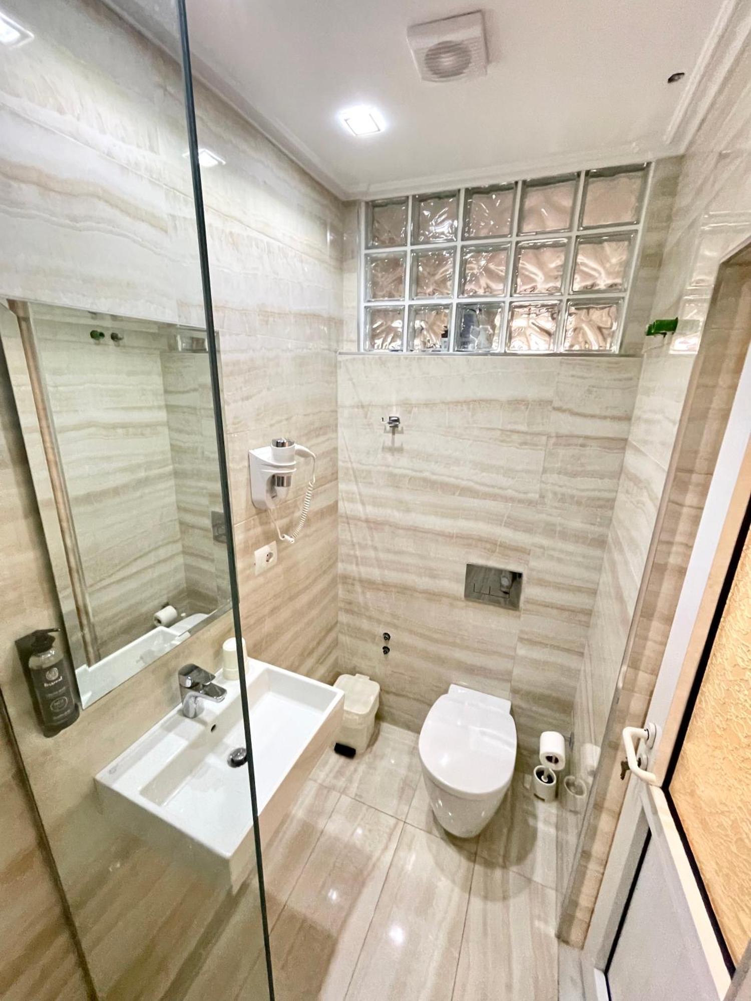 Hotel Aulona ساراندا المظهر الخارجي الصورة