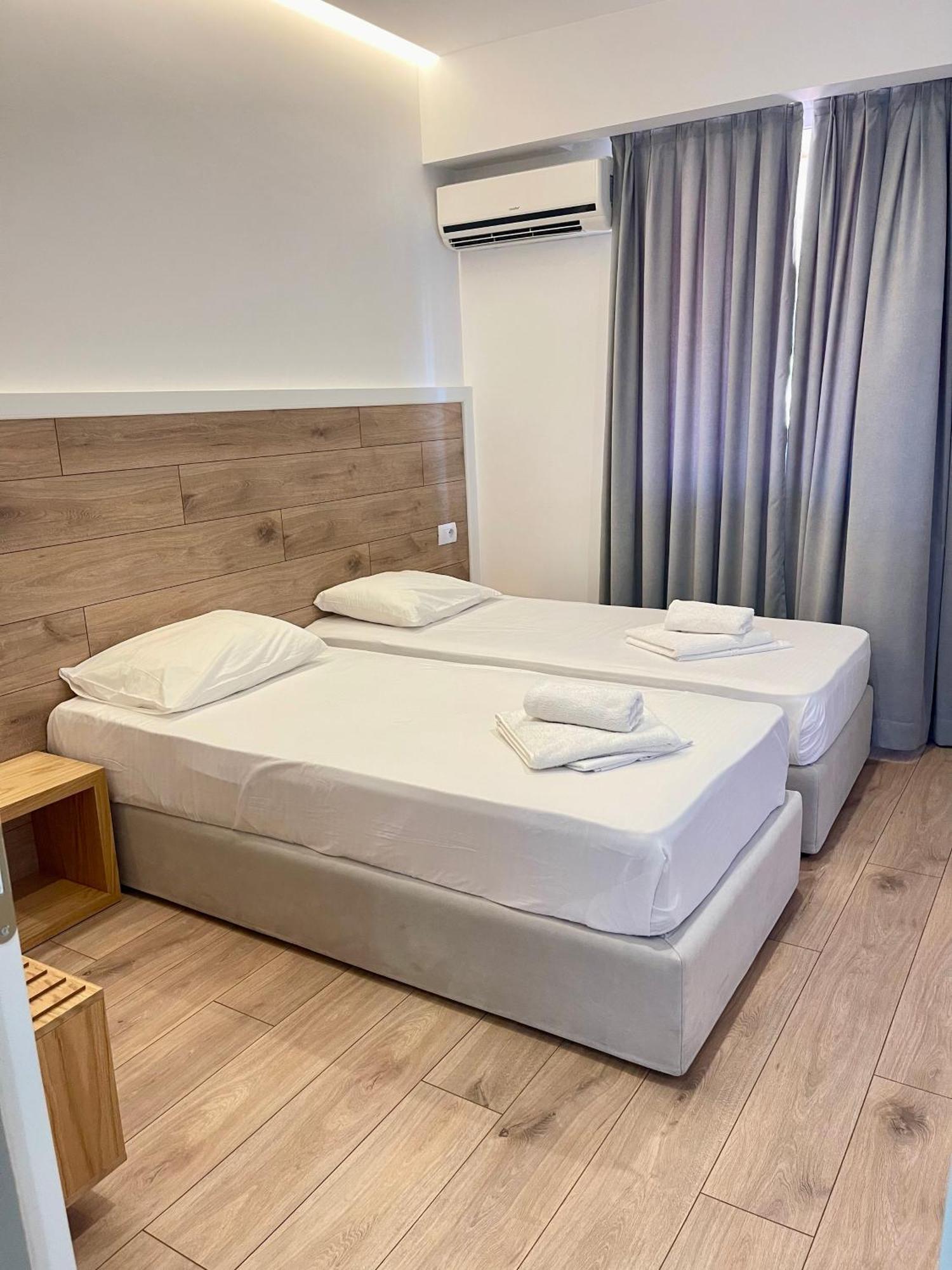 Hotel Aulona ساراندا المظهر الخارجي الصورة