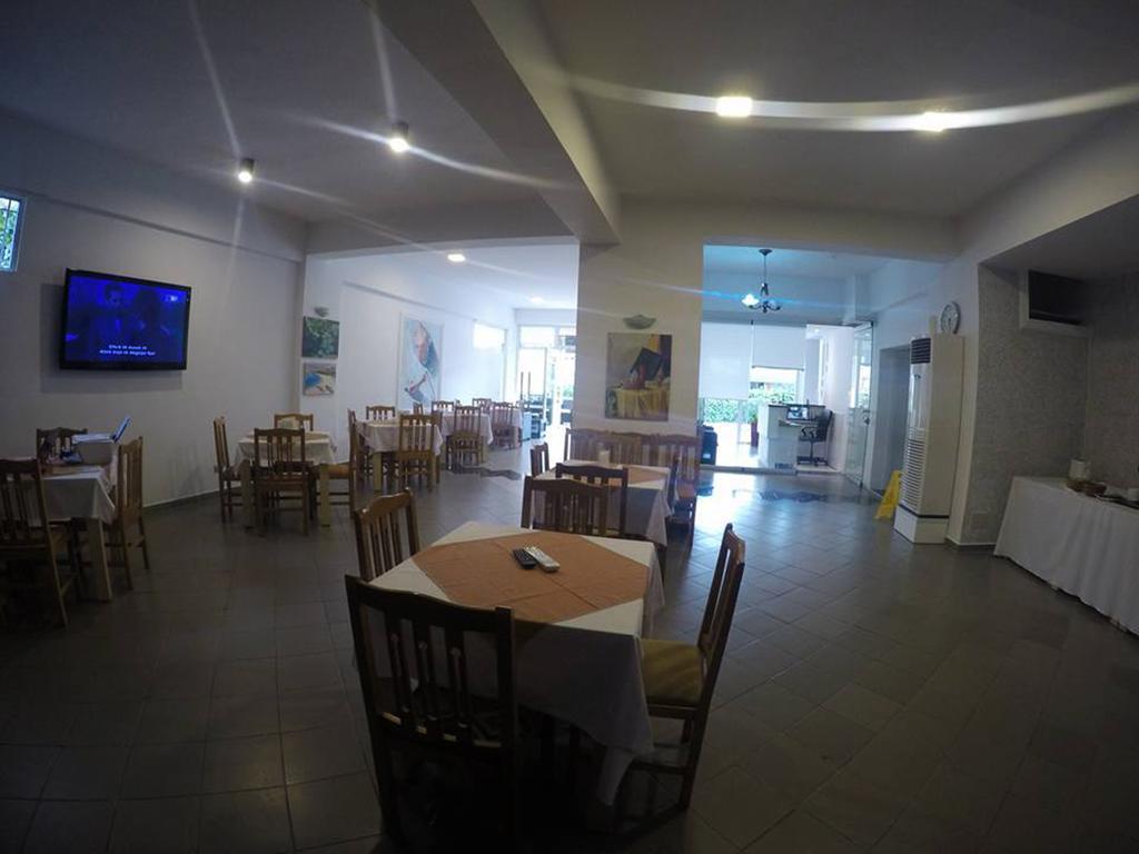Hotel Aulona ساراندا المظهر الخارجي الصورة